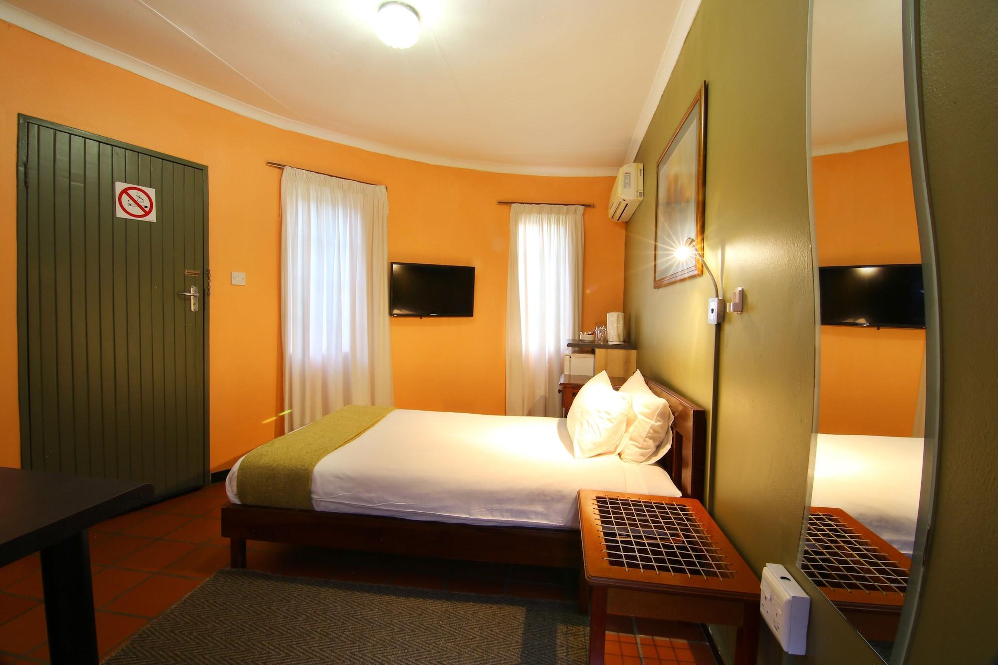 Kalahari Arms Hotel Khemsbok Eksteriør billede