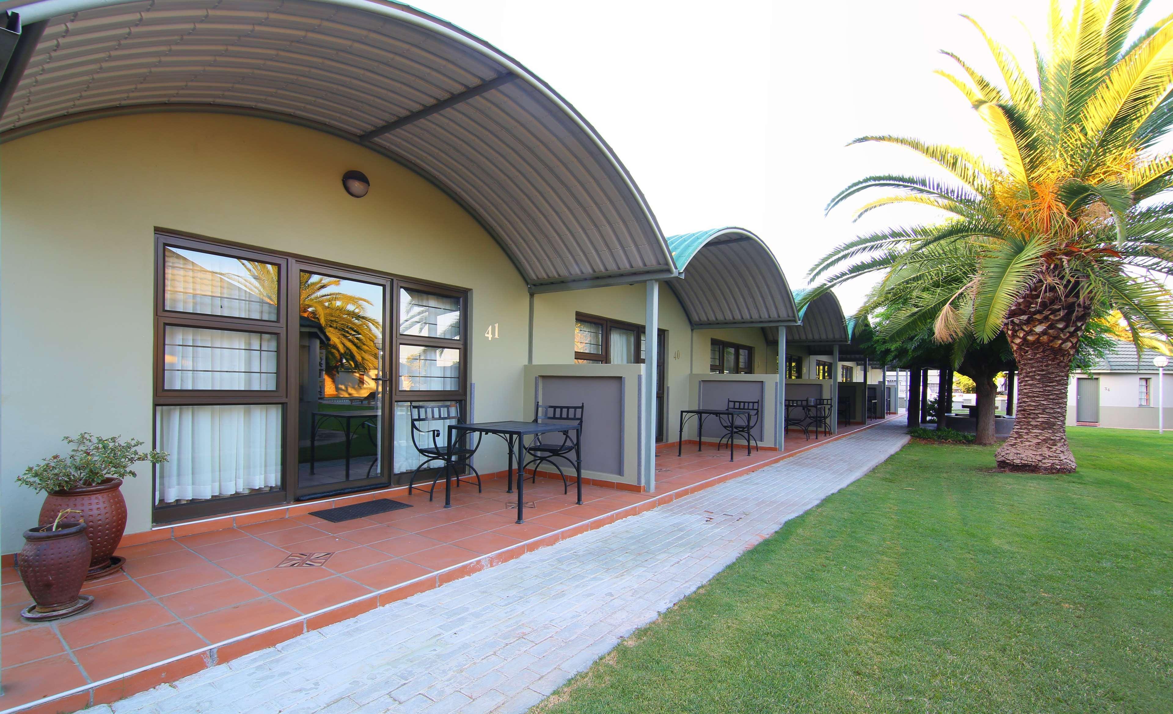 Kalahari Arms Hotel Khemsbok Eksteriør billede