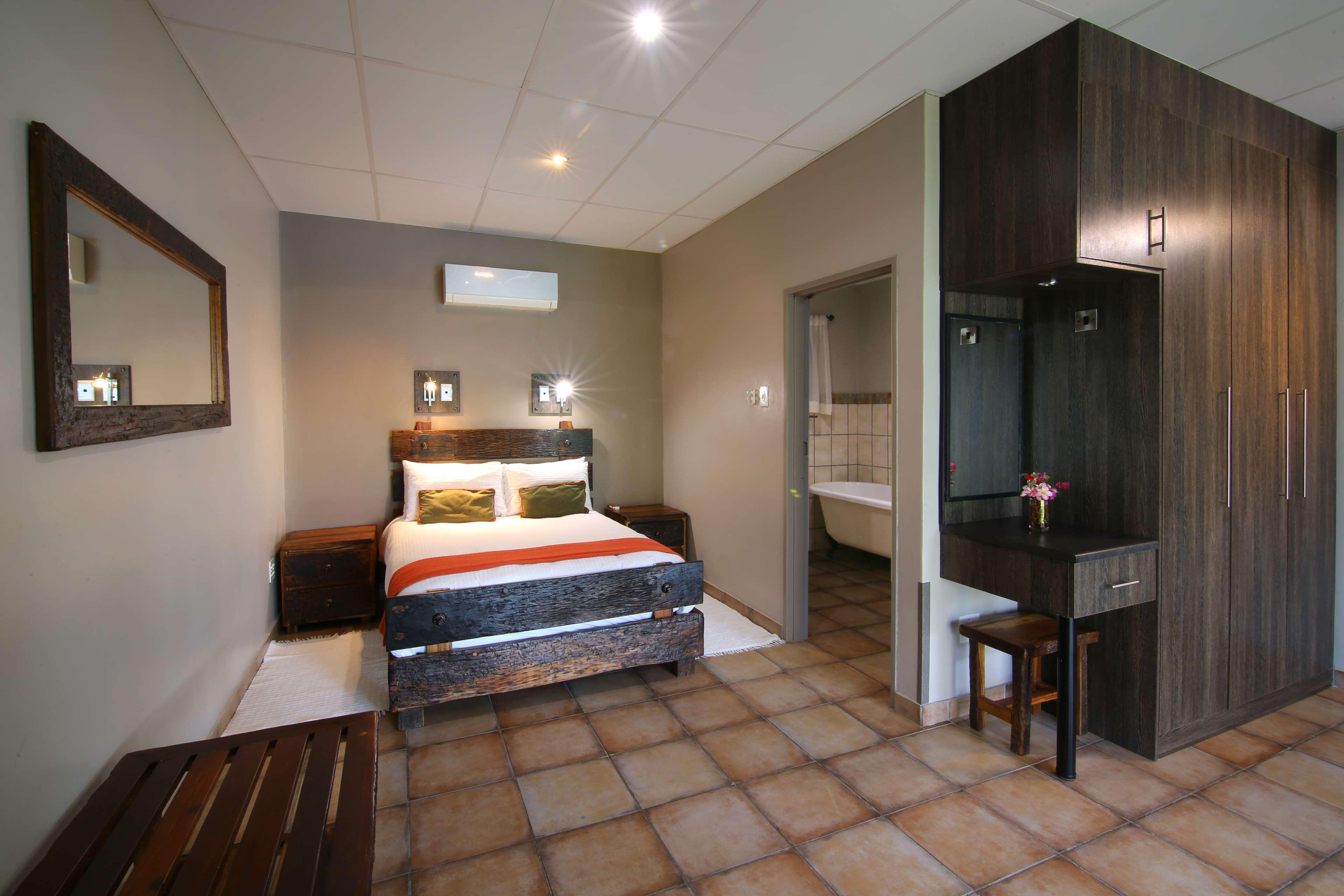Kalahari Arms Hotel Khemsbok Eksteriør billede