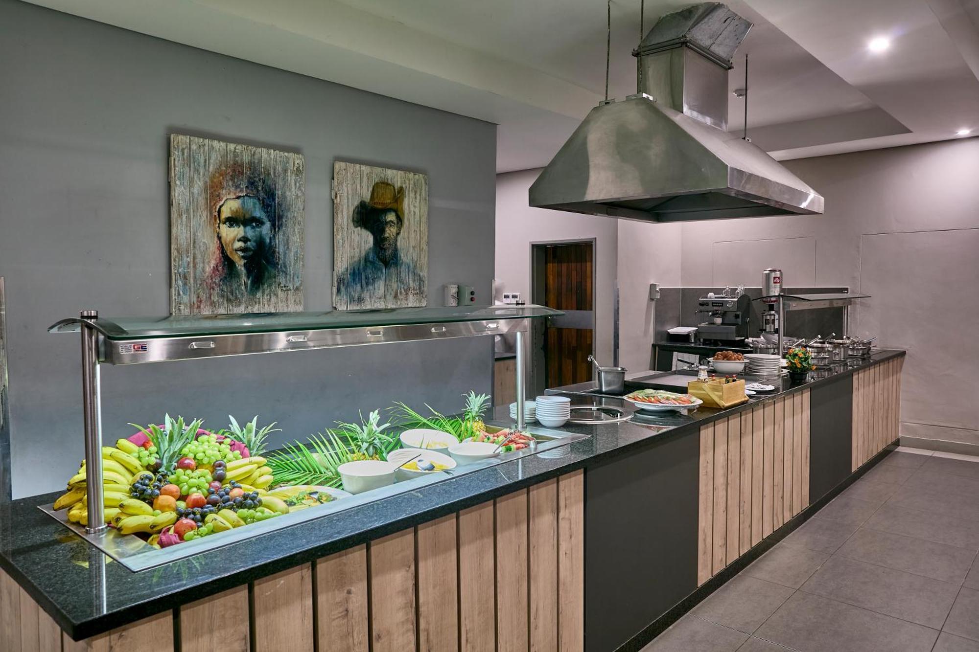 Kalahari Arms Hotel Khemsbok Eksteriør billede
