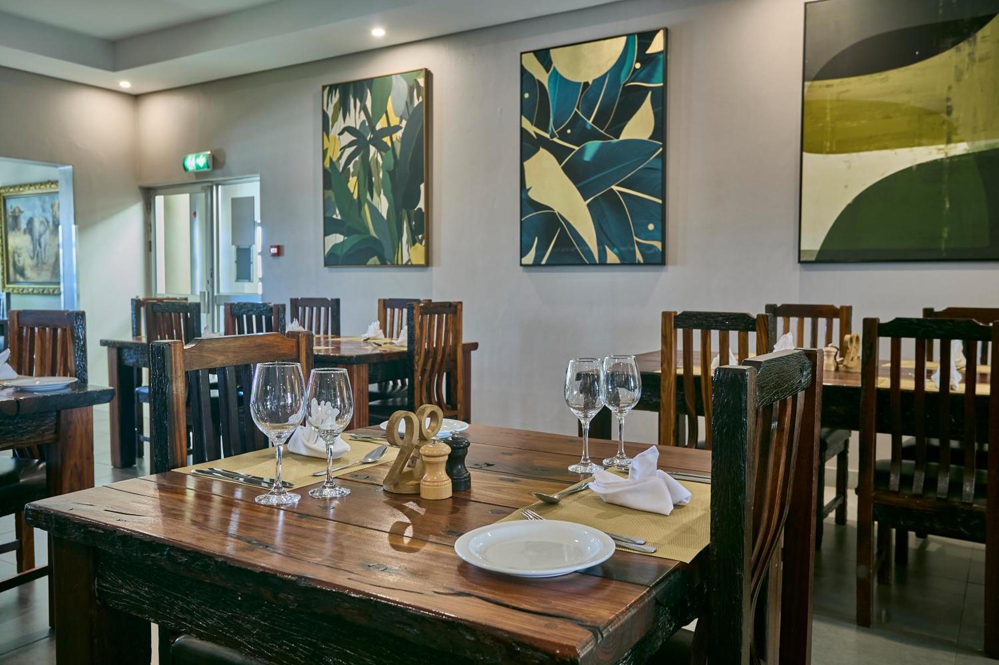 Kalahari Arms Hotel Khemsbok Eksteriør billede