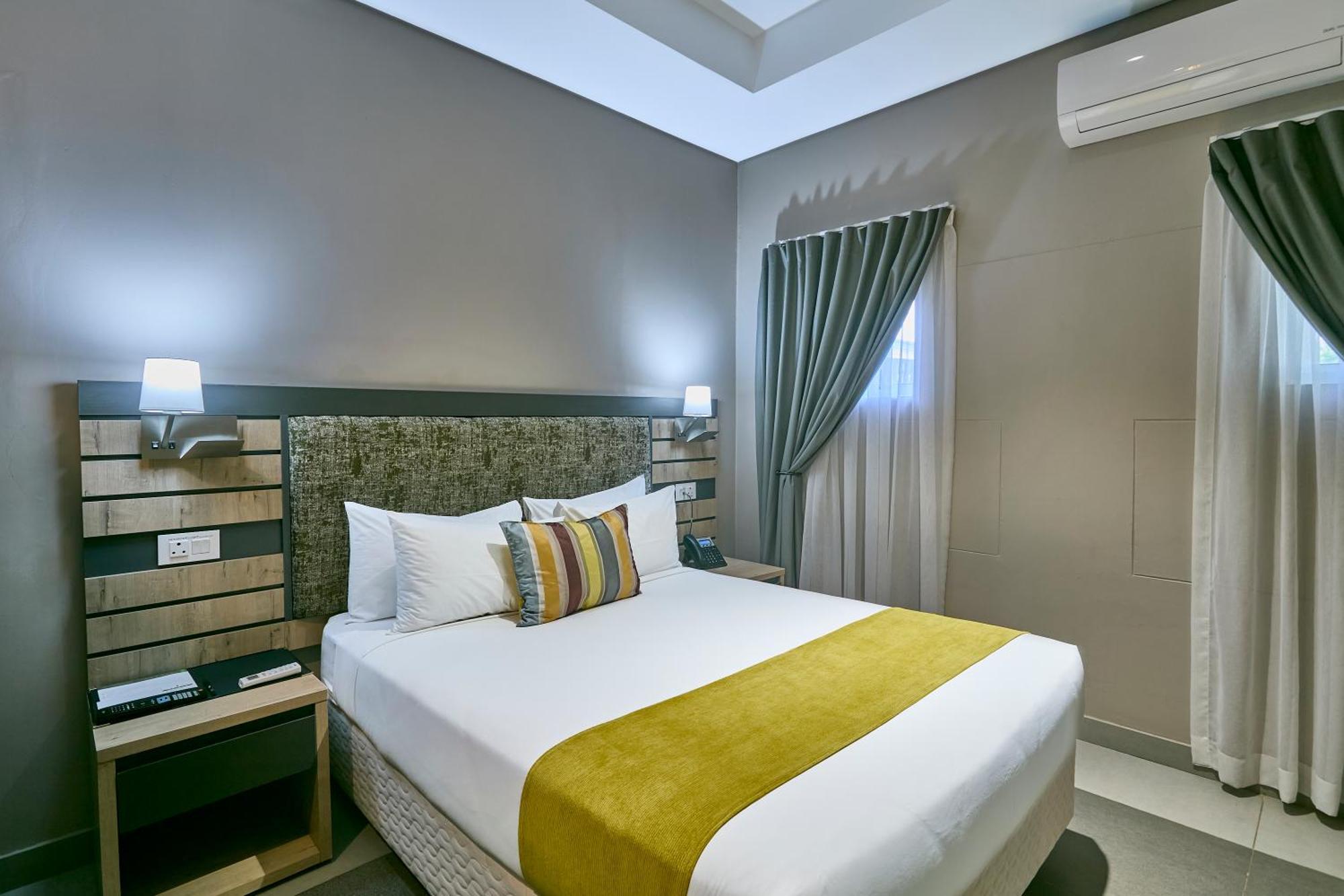 Kalahari Arms Hotel Khemsbok Eksteriør billede