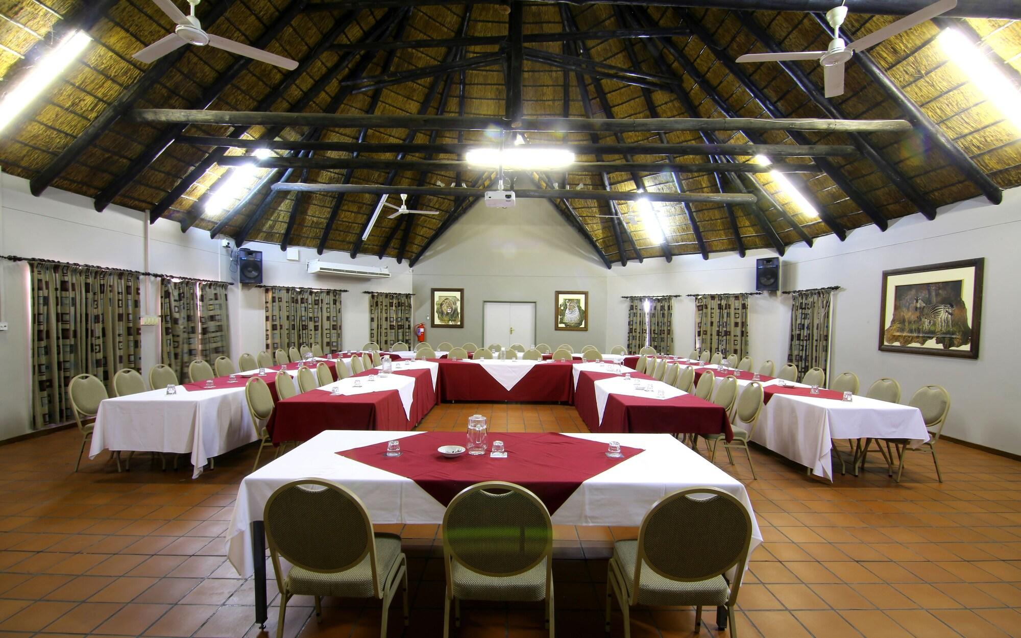 Kalahari Arms Hotel Khemsbok Eksteriør billede