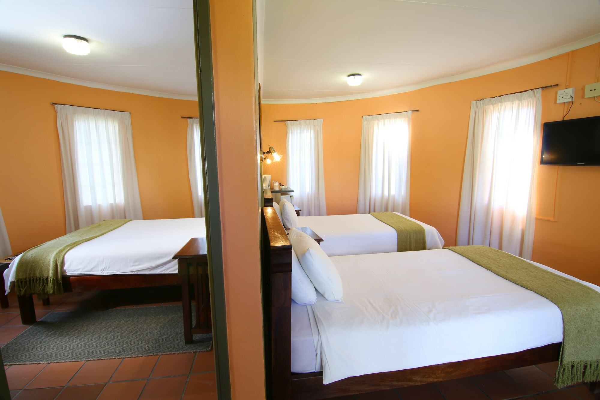 Kalahari Arms Hotel Khemsbok Eksteriør billede